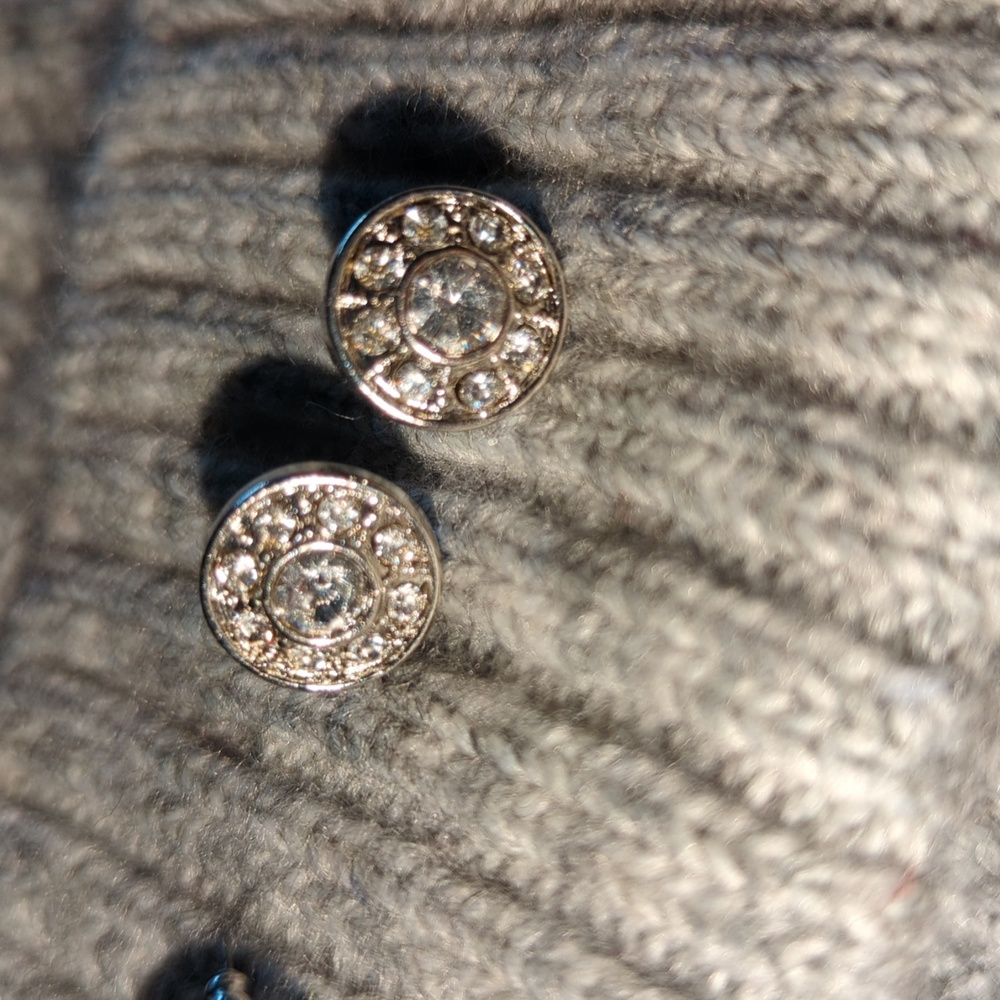 2 Pairs New Elegant Round Diamante CZ Silver Stud Earrings Stud Pierced - Picture 5 of 9